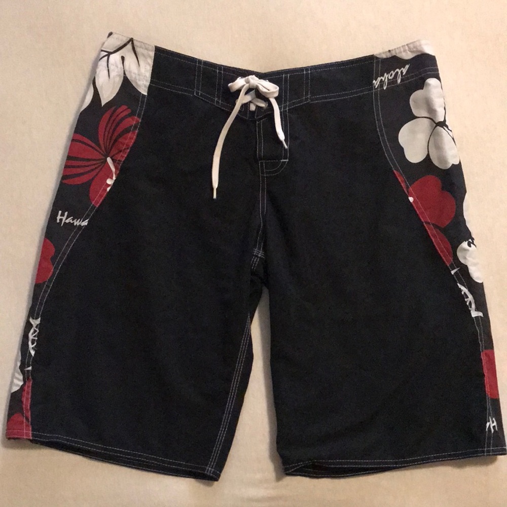 Hawaiian print women’s boardshort